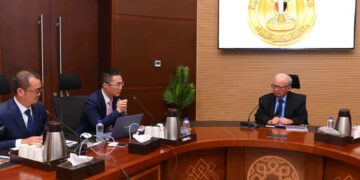 نائب رئيس الوزراء يبحث مع “هواوي” خطط التوسع في مصر وتعزيز التعاون بمجالات التحول الرقمي