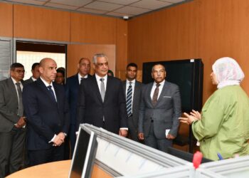 وزيرا الإنتاج الحربي والعمل يبحثان تأهيل الشباب لسوق العمل والتدريب المهني