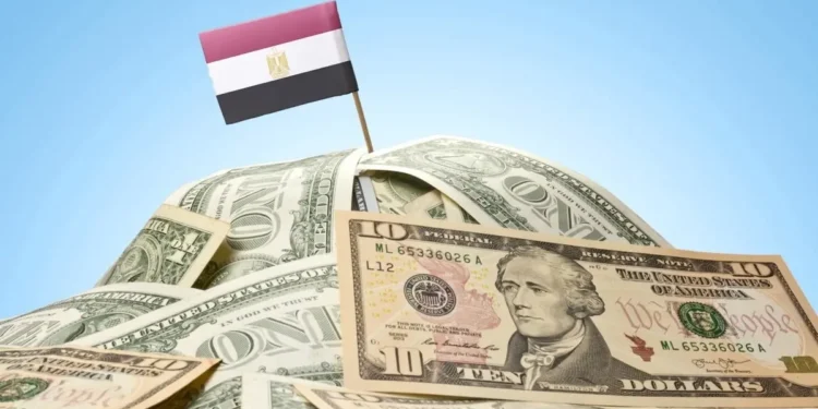 تحسن مؤشرات الاقتصاد المصري مع تراجع عجز ميزان المدفوعات وارتفاع تحويلات المصريين بالخارج