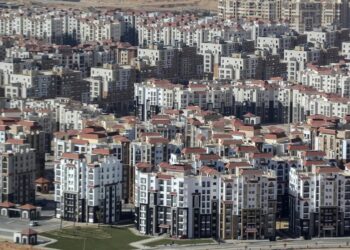 الحكومة تسترد أراضي استثمارية بقيمة تتجاوز 21 مليار جنيه خلال العام المالي 2025-2026