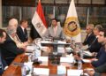 وزير الصناعة يبحث مع «مرسيدس-بنز إيجيبت» التوسع في تصنيع السيارات وزيادة الصادرات