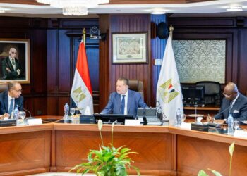 البنك المركزي والخارجية و”أفريكسيم بنك” يبحثون توسيع التعاون التجاري والاستثماري في أفريقيا