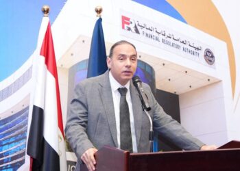 رئيس الرقابة المالية يُشكل لجنة تنسيقية بين الهيئة والبورصة ومصلحة الضرائب