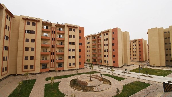 الإسكان يكشف حقيقة “شقق الإيجار التمليكي دون مقدم”.. مواصفات الوحدات والأسعار والشروط الرسمية