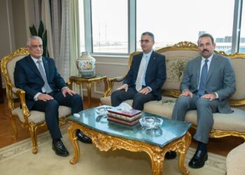 الإنتاج الحربي والتموين وجهاز مستقبل مصر يبحثون دعم المشروعات القومية وتعزيز الأمن الغذائي