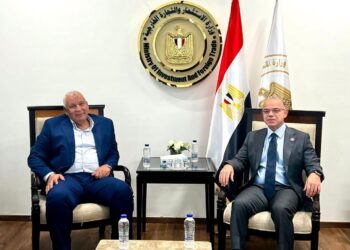 وزير الاستثمار يبحث مع محافظ مطروح طرح فرص استثمارية جديدة