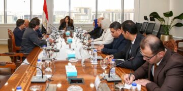 وزيرة الإسكان تستعرض مقترحات تحالف عالمي لإدارة حي المال والأعمال بالعاصمة الجديدة