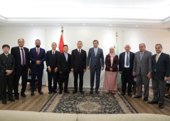 مصر والصين تبحثان توطين صناعة المبيدات ونقل التكنولوجيا الحديثة للقطاع الزراعي