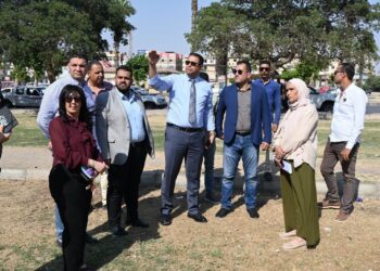 وزيرة الإسكان تتابع مشروعات التنمية والخدمات في العاشر وحدائق العاشر