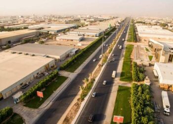 «الإسكان» تطرح قطعتين خدميتين صناعيتين في 6 أكتوبر.. 44.15 مليون جنيه القيمة الإجمالية