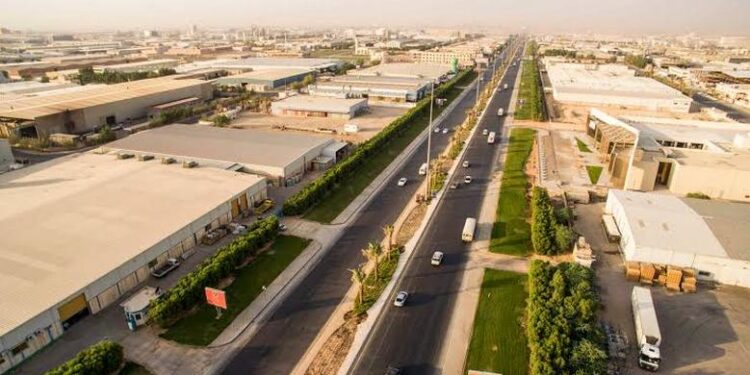«الإسكان» تطرح قطعتين خدميتين صناعيتين في 6 أكتوبر.. 44.15 مليون جنيه القيمة الإجمالية