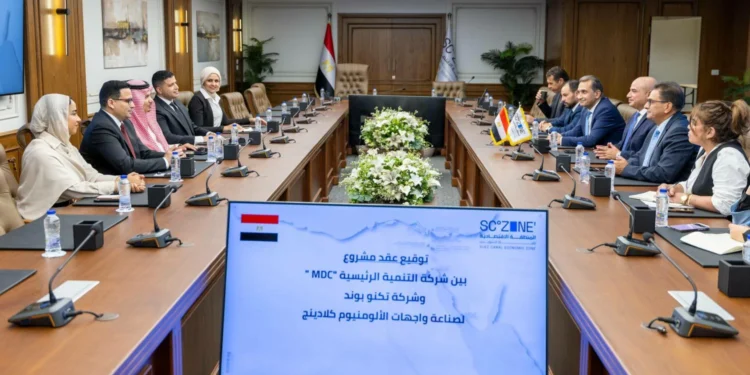 باستثمارات مستهدفة 50 مليون دولار.. مشروع مصري سعودي لإنتاج ألواح الكلادينج ورولات الألومنيوم
