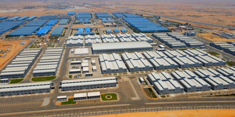 الإيجار المنتهي بالتملك.. آلية جديدة لتيسير تخصيص الأراضي الصناعية عبر منصة مصر الصناعية الرقمية