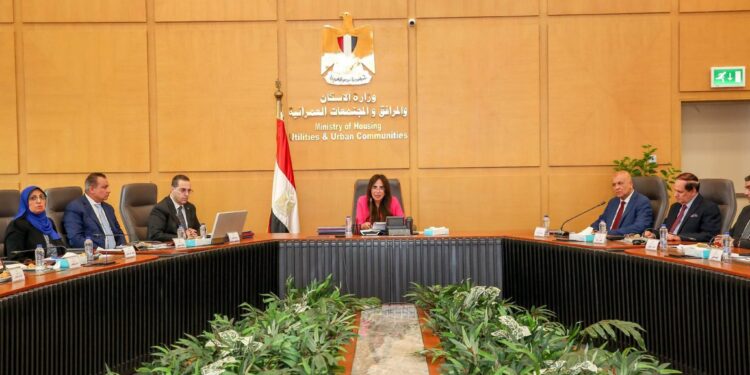 «المجتمعات العمرانية» تتابع تقنين 139 ألف فدان وخطة تطوير الساحل الشمالي حتى 2030