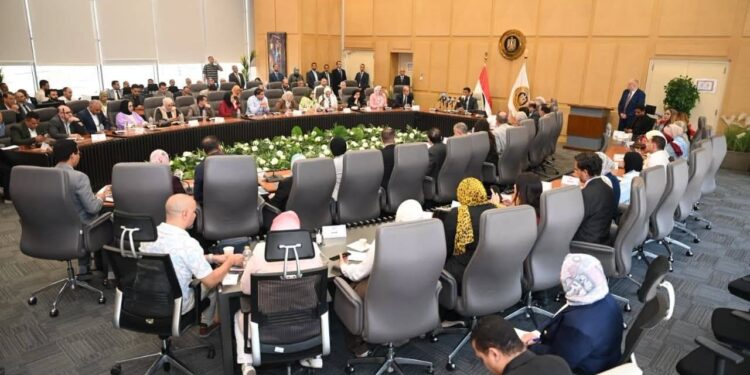 إطلاق نظام «الإيجار المنتهي بالتملك» لطرح الأراضي الصناعية عبر منصة مصر الصناعية الرقمية
