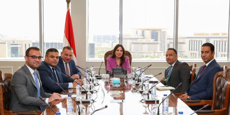 الإسكان: خطة جديدة لتعظيم استثمارات الأراضي السياحية ورفع الطاقة الفندقية إلى 170 ألف غرفة
