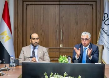 المنطقة الاقتصادية لقناة السويس تبحث مع وفد عُماني فرص الاستثمار والتكامل الصناعي واللوجستي