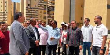 الإسكان تتابع تنفيذ مشروعات سكنية وخدمية في 3 محافظات