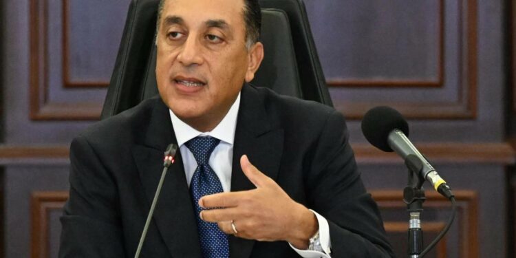 مدبولي يستعرض الترتيبات النهائية لزيارة الرئيس الصيني إلى مصر