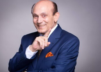 أنباء عن تعرض محمد صبحي لأزمة صحية مفاجئة.. وشقيقه يوضح الحقيقة