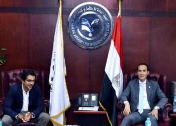 هيئة الاستثمار تبحث مع مجموعة Hirdaramani السريلانكية التوسع التصنيع والتصدير