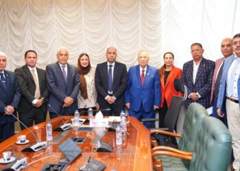وزير العمل: إعداد بروتوكول مع اتحاد المستثمرين لتأهيل العمالة للمناطق الاستثمارية