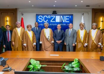 رئيس المنطقة الاقتصادية لقناة السويس يستقبل وفدًا عُمانيًا لبحث تعزيز الشراكة والتكامل الصناعي واللوجستي