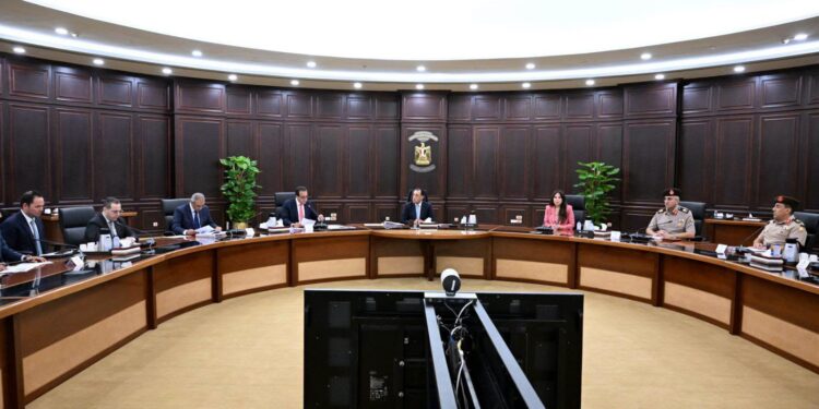 مدبولي يستعرض مشروعَي مدينتين طبيتين بالعاصمة الجديدة والعلمين باستثمارات تتجاوز 5 مليارات دولار