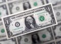 الدولار يتباين أمام الجنيه في مستهل تعاملات الثلاثاء.. واستقرار السعر عند 50.16 جنيه للشراء