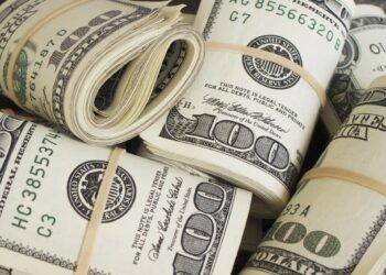 الدولار يتجاوز 50.5 جنيه.. تخارج الأجانب يضغط على سوق الصرف