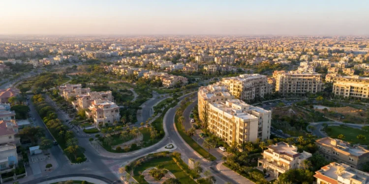 السوق العقاري يستعيد زخمه.. توسعات استثمارية ومشروعات جديدة تعزز الثقة في القطاع