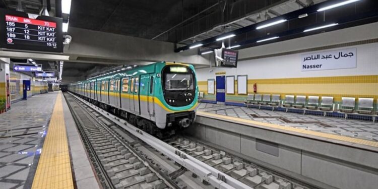 قبل بدء الدراسة.. النقل يعلن خطة مواجهة الزحام على القطارات والمترو وLRT والمونوريل