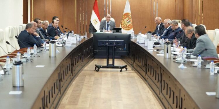 صندوق إعانات الطوارئ يصرف 2.59 مليار جنيه لـ441.6 ألف عامل منذ 2002